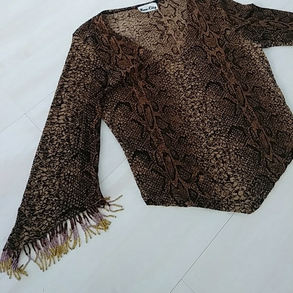 Snakeskin printed top - Picture 2 of 3